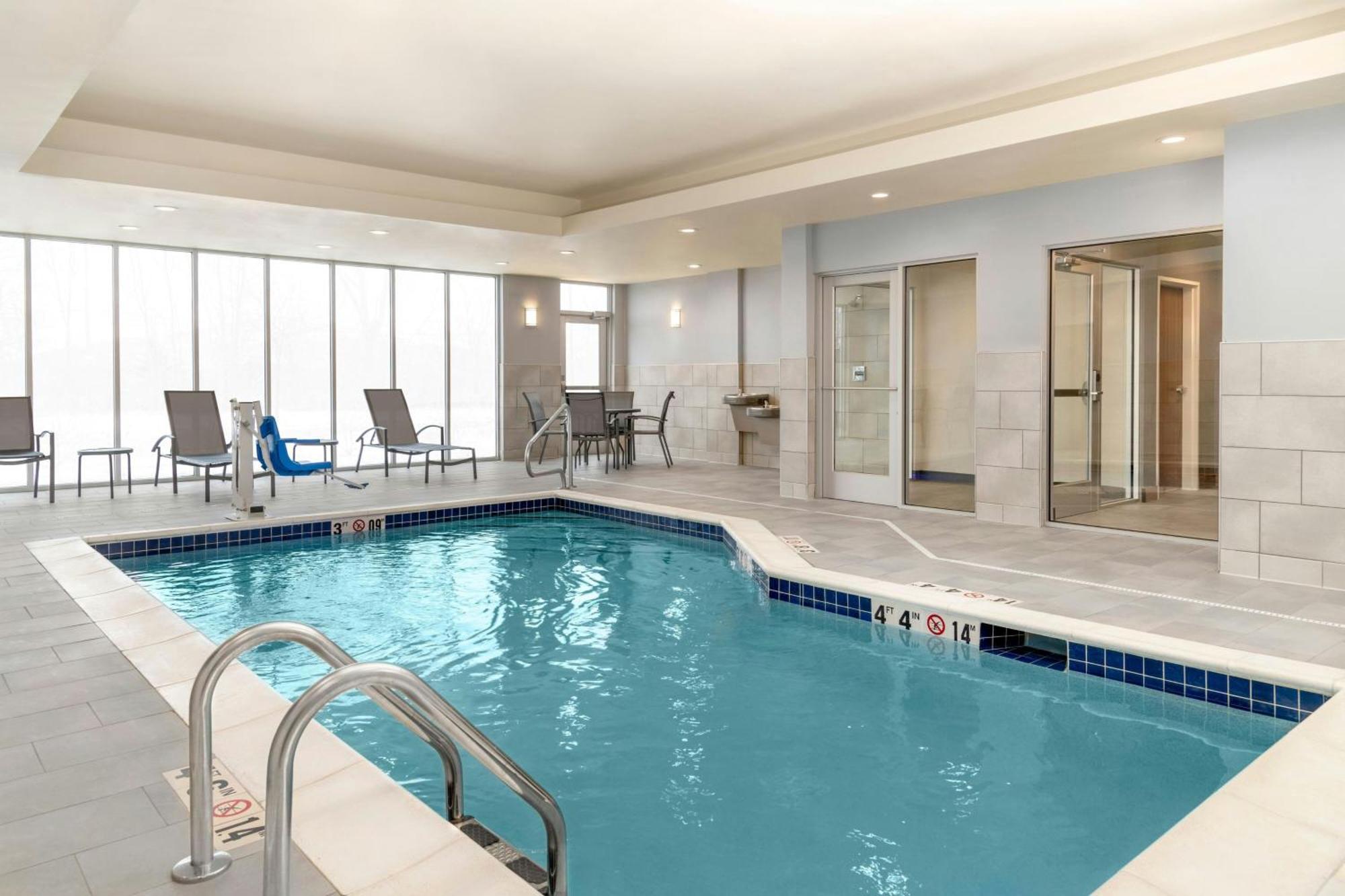 Fairfield By Marriott Inn & Suites Detroit Taylor Exterior foto